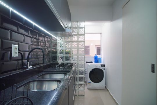 Cozinha de apartamento à venda com 2 quartos, 60m² em Centro, São Leopoldo