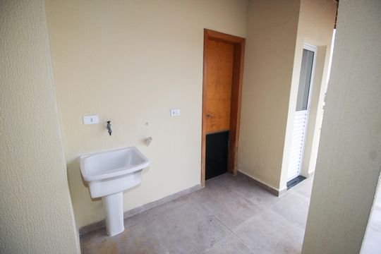 Área de Serviço de apartamento para alugar com 2 quartos, 100m² em Parque Oratório, Santo André