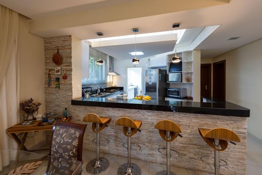 Cozinha de casa à venda com 4 quartos, 420m² em Quintas Ii, Nova Lima