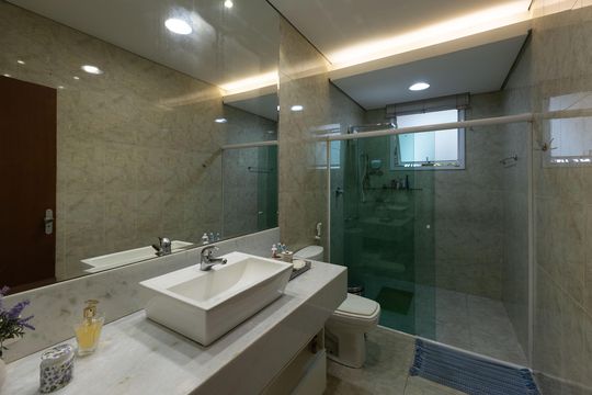 Banheiro 1 de casa à venda com 4 quartos, 420m² em Quintas Ii, Nova Lima