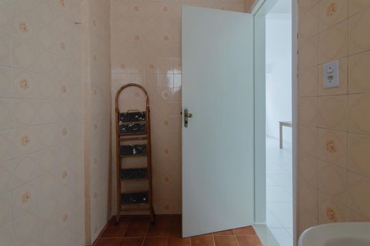Banheiro de kitnet/studio à venda com 1 quarto, 30m² em Liberdade, São Paulo