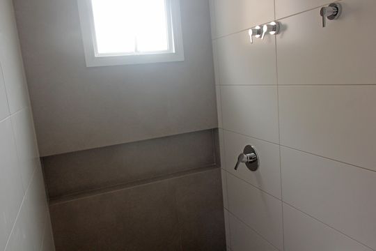 Banheiro da Suíte 1 de apartamento para alugar com 2 quartos, 80m² em Aparecida, Santos