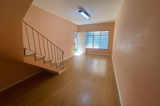 Casa para alugar com 2 quartos, 110m² em Jardim das Acacias, São Paulo