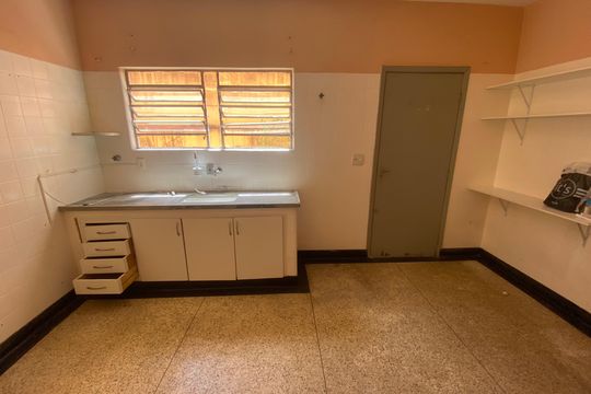 Cozinha de casa para alugar com 2 quartos, 110m² em Jardim das Acacias, São Paulo