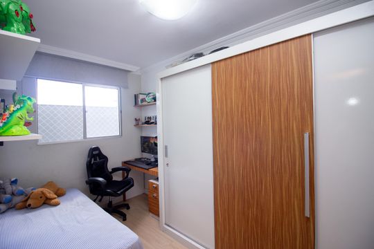 Quarto 2 de apartamento à venda com 3 quartos, 133m² em Cabral, Contagem