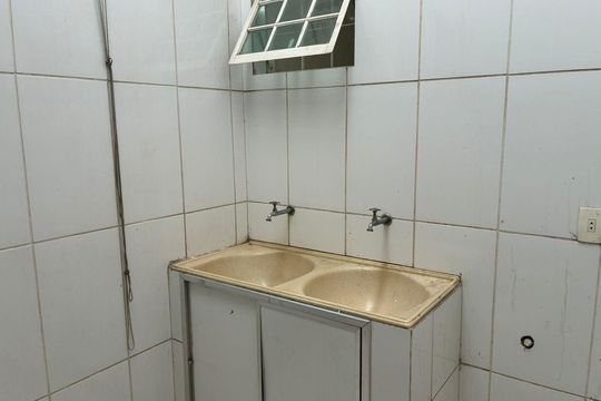 Área de serviço de casa para alugar com 3 quartos, 200m² em São Joaquim, Contagem
