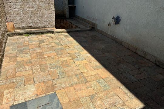 Área externa de casa para alugar com 3 quartos, 200m² em São Joaquim, Contagem