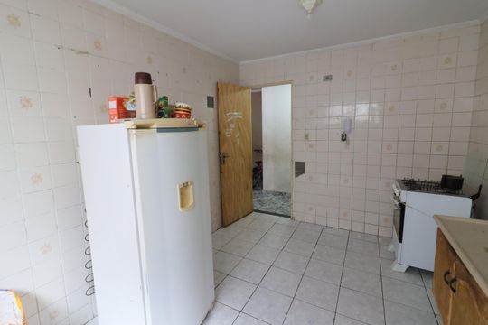 Cozinha e Área de Serviço de apartamento à venda com 2 quartos, 61m² em Veloso, Osasco