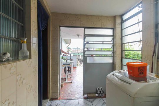 Casa à venda com 2 quartos, 150m² em Vila Antonieta, São Paulo