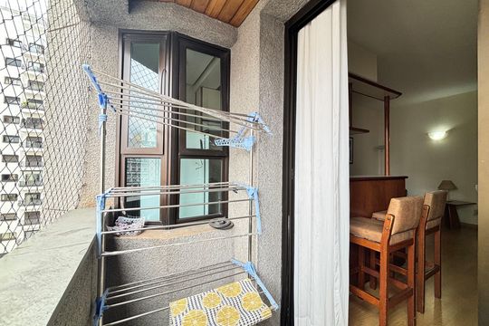 Varanda de apartamento à venda com 1 quarto, 46m² em Moema, São Paulo
