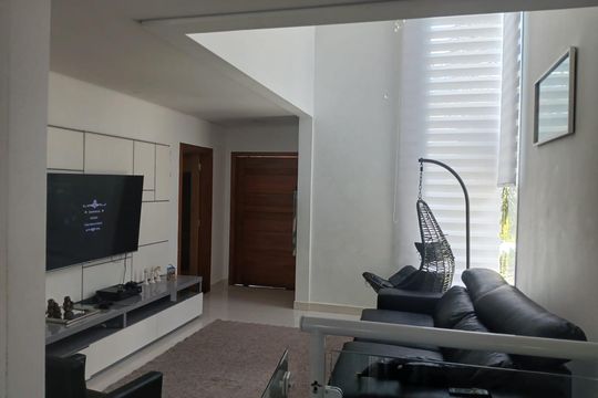Casa de Condomínio para alugar com 4 quartos, 350m² em Cidade Parquelandia, Itaquaquecetuba