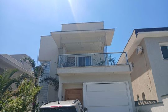 Casa de Condomínio para alugar com 4 quartos, 350m² em Cidade Parquelandia, Itaquaquecetuba