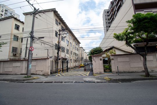 Fachada de apartamento à venda com 2 quartos, 46m² em Irajá, Rio de Janeiro