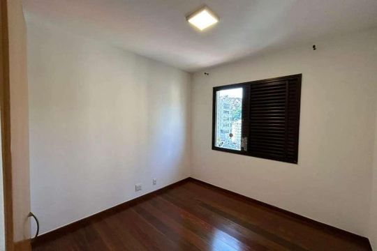 Apartamento à venda com 4 quartos, 255m² em Serra, Belo Horizonte