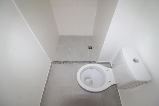 Banheiro de apartamento à venda com 1 quarto, 27m² em Lauzane Paulista, São Paulo