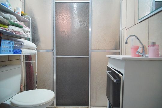 Banheiro de casa à venda com 2 quartos, 137m² em Scharlau, São Leopoldo