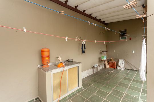 Quintal de casa à venda com 3 quartos, 336m² em Jardim Palmares (zona Sul), São Paulo