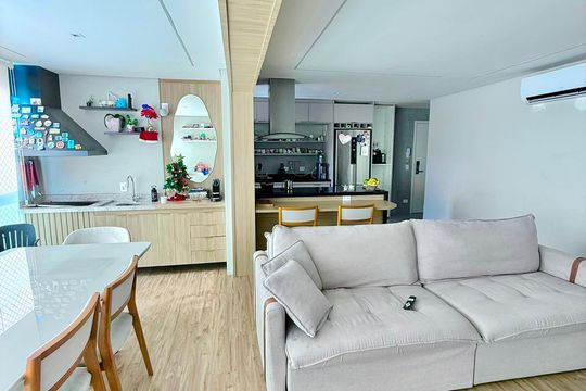 Sala de apartamento para alugar com 3 quartos, 116m² em Vila Mogilar, Mogi das Cruzes