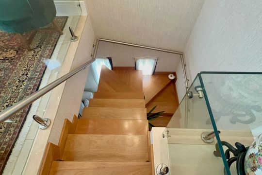 Escada de apartamento para alugar com 3 quartos, 200m² em Jardim America, São Paulo