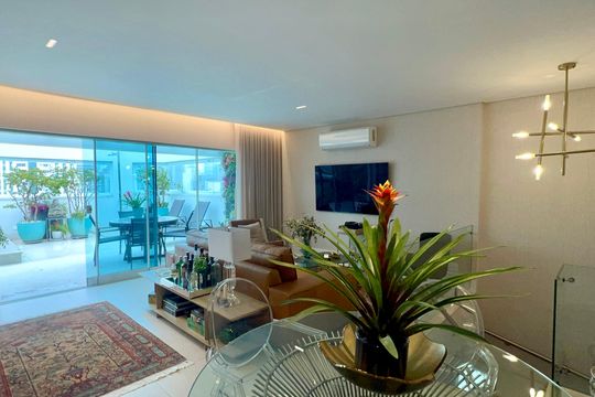 Sala de TV de apartamento para alugar com 3 quartos, 200m² em Jardim America, São Paulo