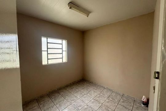 Sala de casa para alugar com 3 quartos, 120m² em Saraiva, Uberlândia