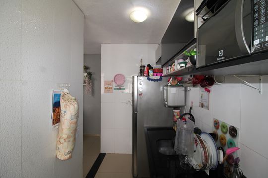 Cozinha de apartamento para alugar com 2 quartos, 50m² em Vila Jaraguá, São Paulo