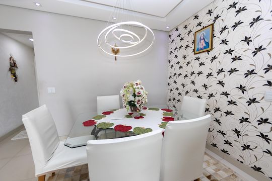 Sala de apartamento à venda com 3 quartos, 105m² em Jardim Tupanci, Barueri
