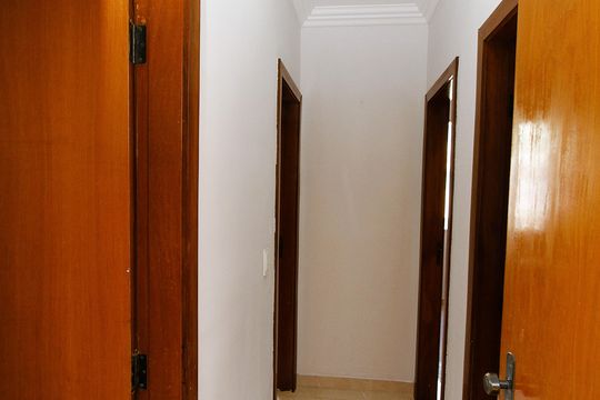 Corredor de apartamento à venda com 3 quartos, 90m² em Nova Suíça, Belo Horizonte