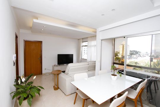 Apartamento à venda com 3 quartos, 90m² em Nova Suíça, Belo Horizonte