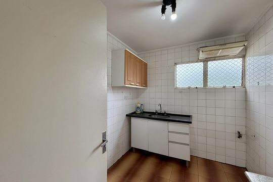 Cozinha  de apartamento para alugar com 2 quartos, 42m² em Santo Amaro, São Paulo