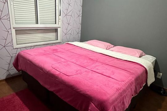 Quarto de casa de condomínio para alugar com 2 quartos, 60m² em Chácara do Solar III, Santana de Parnaíba