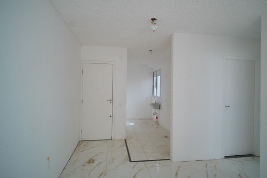 Sala de apartamento para alugar com 2 quartos, 41m² em Rubem Berta, Porto Alegre