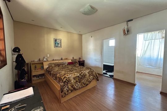 Casa à venda com 4 quartos, 360m² em Candelária, Belo Horizonte