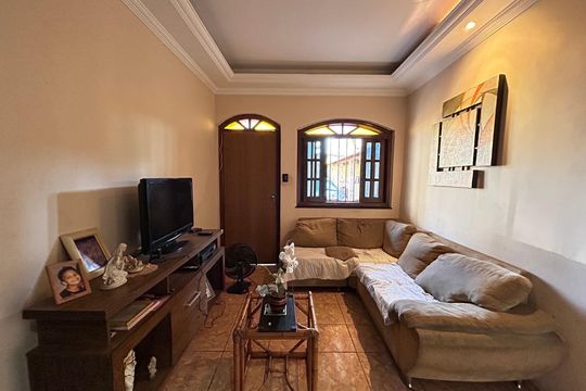 Casa à venda com 4 quartos, 360m² em Candelária, Belo Horizonte
