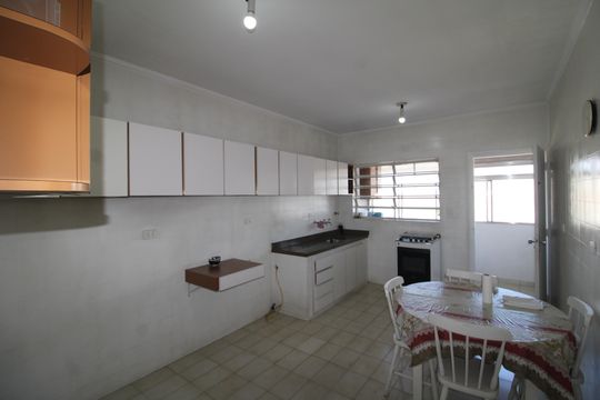 Cozinha de casa para alugar com 3 quartos, 250m² em Jardim São Paulo, São Paulo