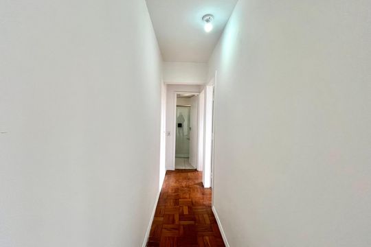 Corredor de apartamento para alugar com 2 quartos, 67m² em Jardim Brasil (zona Sul), São Paulo
