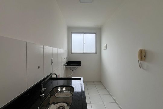 Cozinha a Área de Serviço de apartamento à venda com 2 quartos, 44m² em Loteamento Parque São Martinho, Campinas