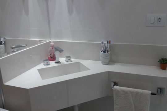Banheiro de apartamento à venda com 2 quartos, 64m² em Demarchi, São Bernardo do Campo