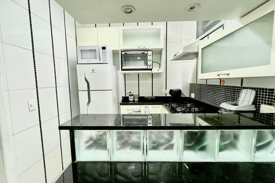 COZINHA de apartamento à venda com 1 quarto, 40m² em Copacabana, Rio de Janeiro