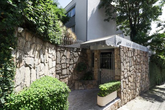 Fachada de apartamento para alugar com 2 quartos, 53m² em Parque Peruche, São Paulo