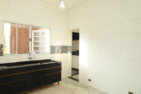 Cozinha de casa para alugar com 4 quartos, 80m² em Jardim Norma, São Paulo
