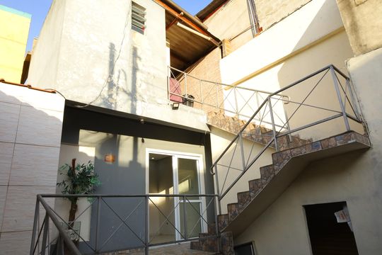Fachada interna do imóvel de casa para alugar com 4 quartos, 80m² em Jardim Norma, São Paulo