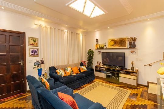 Casa à venda com 3 quartos, 125m² em Vila Gustavo, São Paulo