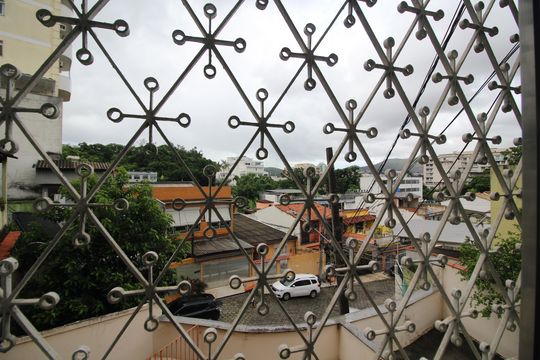Sala - Vista de casa à venda com 1 quarto, 64m² em Taquara, Rio de Janeiro