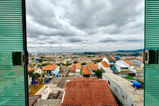 Vista da suíte  de casa à venda com 3 quartos, 275m² em Parque Continental Ii, Guarulhos