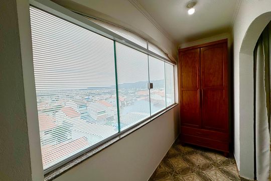 Sacada da suite de casa à venda com 3 quartos, 275m² em Parque Continental Ii, Guarulhos