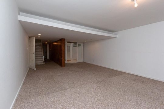 Sala  de casa para alugar com 4 quartos, 272m² em Rio Branco, Porto Alegre