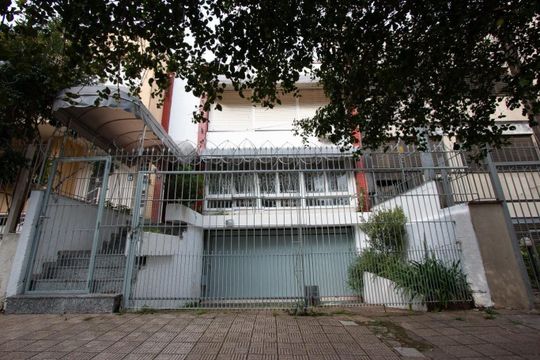 Fachada de casa para alugar com 4 quartos, 272m² em Rio Branco, Porto Alegre