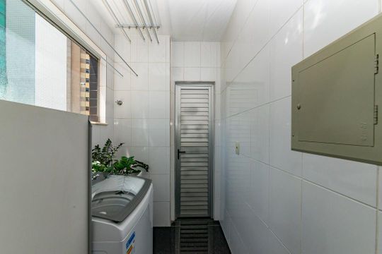 Área de Serviço de apartamento para alugar com 3 quartos, 90m² em Lourdes, Belo Horizonte