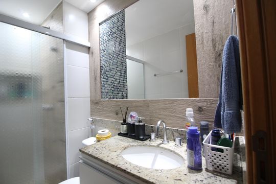 Banheiro Social de apartamento à venda com 3 quartos, 79m² em Barra Olímpica, Rio de Janeiro
